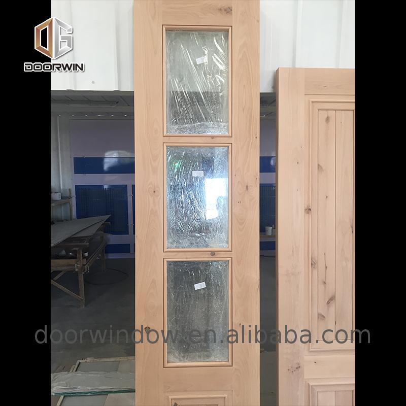 Doorwin 2021Factory direct price prefinished solid wood interior doors pine glazed glass panel