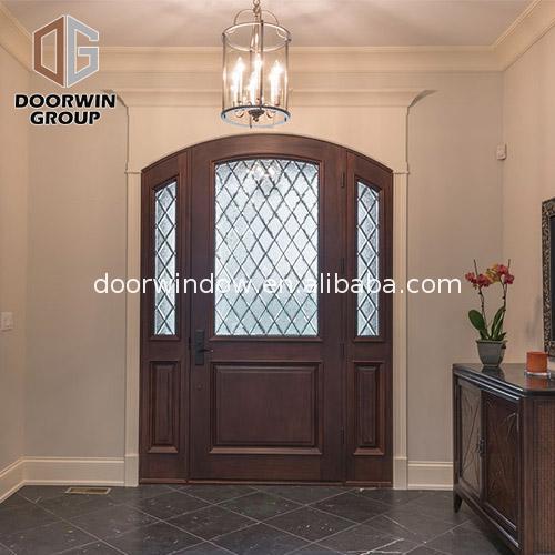 DOORWIN 2021Factory hot sale arched wooden doors front door with sidelights