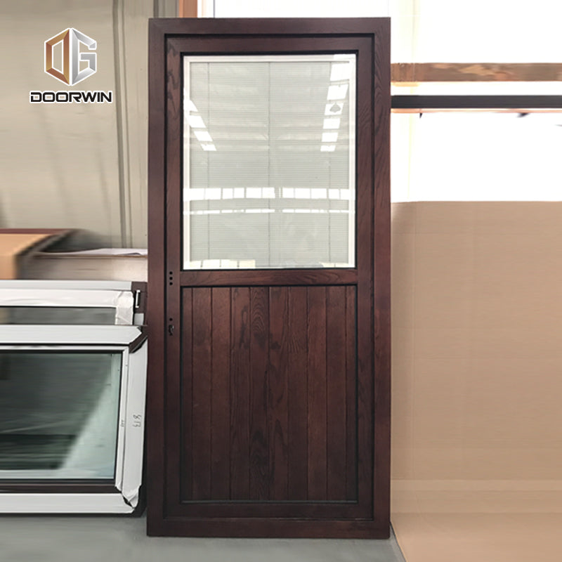 Doorwin 2021China manufacturer high quality front copper clad panel wood Exterior and Interior horizontal door designs