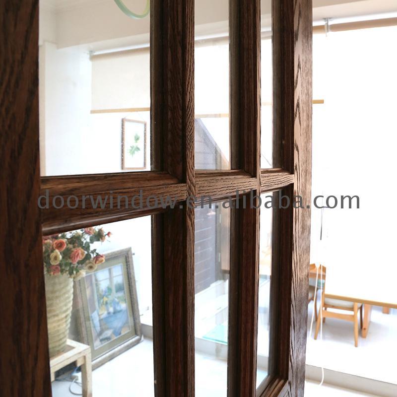 DOORWIN 2021Fashion sliding wood barn doors interior with glass door