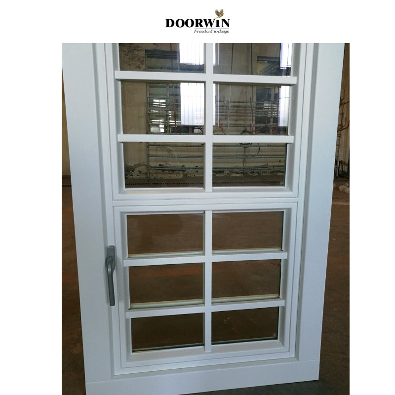 Doorwin 2021Hot selling and high quality San Diego style casement window white oak wooden frame out swing open windows