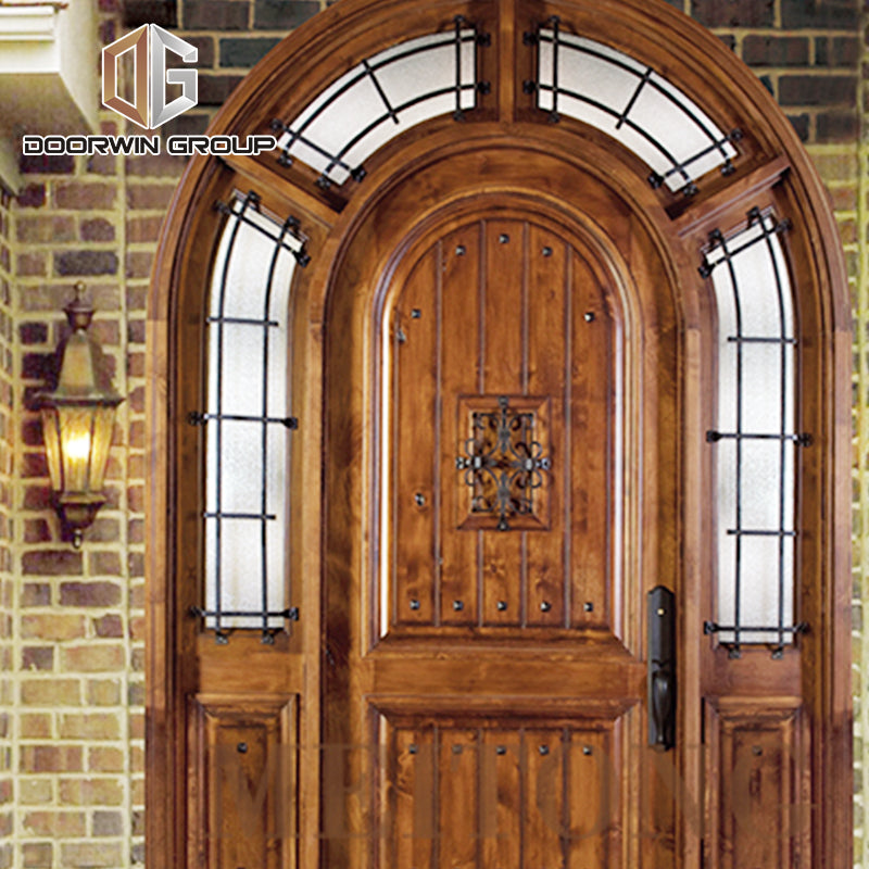 Doorwin 2021Exterior Mahogany solid Wood door front entry door with sidelites open door