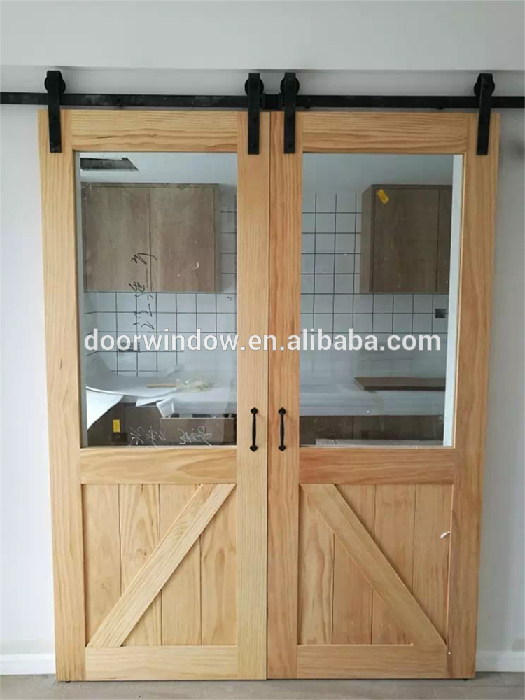 Doorwin 2021Factory price durable waterproof modern Interior wood partition design glass insert wooden barn door