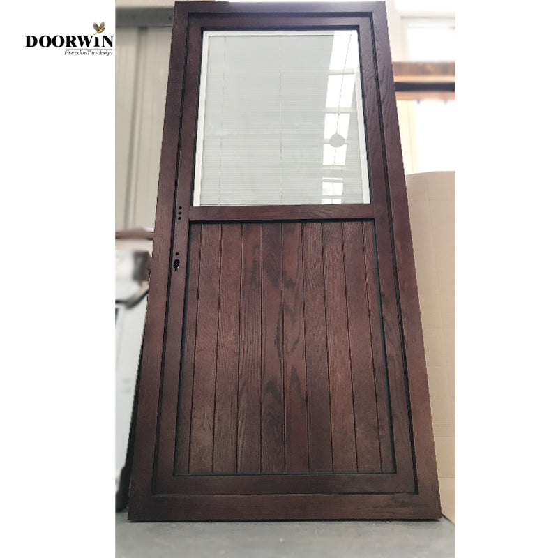 Doorwin 202110 years warranty cheap price wooden color high quality hinged doors for house/office