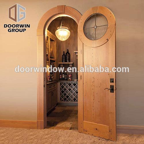 DOORWIN 2021Top Round Circle Solid Wood Hinged Door Customizable Entry Wood Door by Doorwin